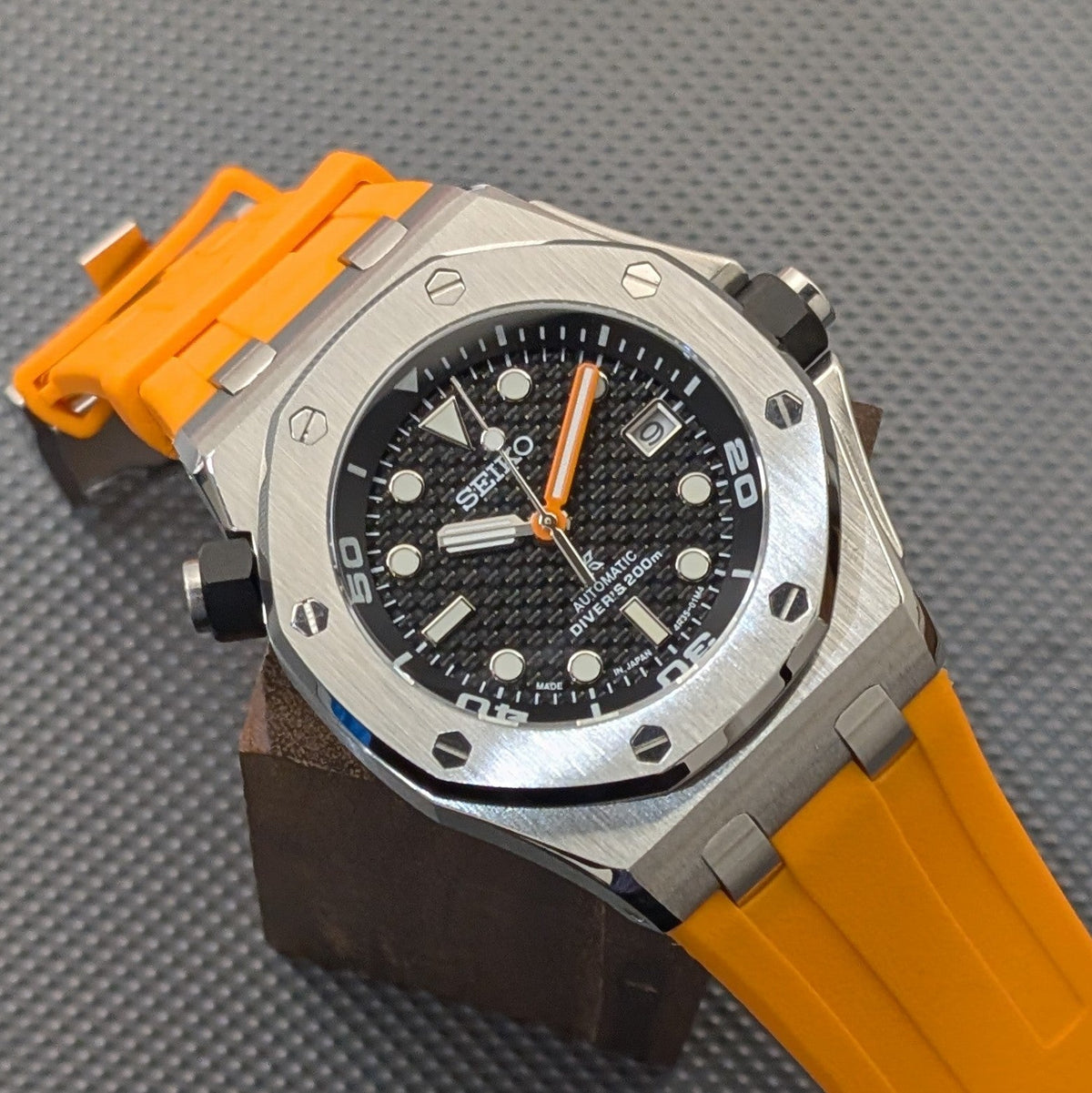 SeikOak Offshore Diver Sunburst orange Custom